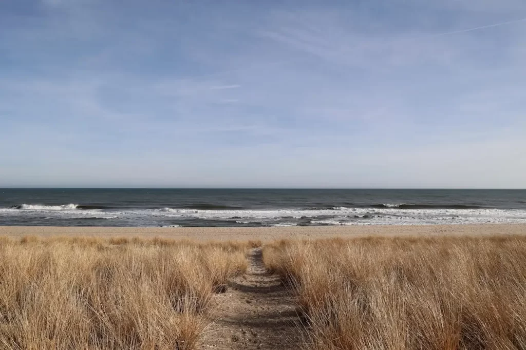 Plage près du village et du Camping Fort Mahon